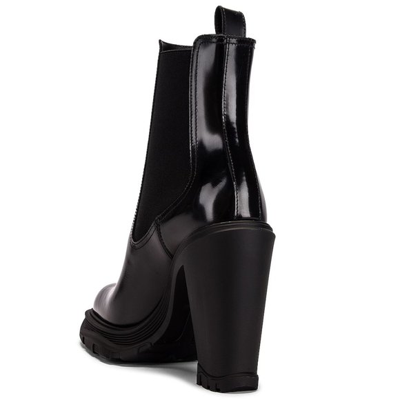 NEW Alexander McQueen Tread Slick Chelsea Leather Ankle Boots Heeled Black 5.5 - Picture 5 of 5